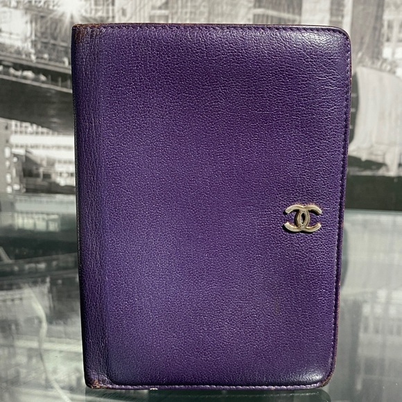 Authentic CHANEL CC Logo Purse Wallet - Picture 6 of 16